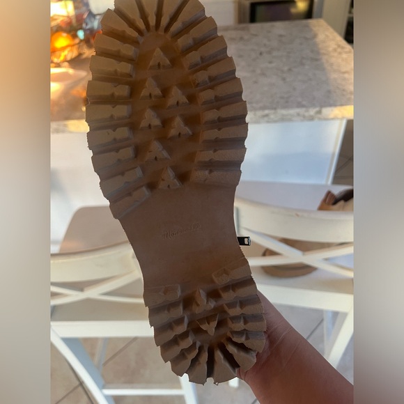 Madewell The Henry Lugsole Boot in Suede Desert Color Distant Sand Size 7.5 - Picture 4 of 8